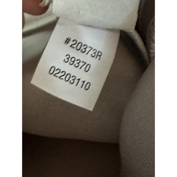 Spanx The Perfect Pant Slim Straight Pull On White Stretch Size M Travel CLASSIC - Picture 16 of 16